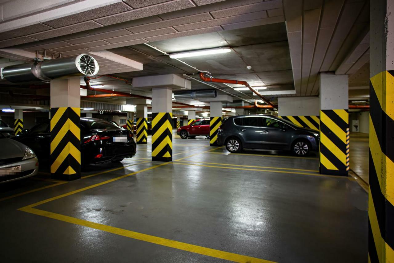Botanic Gardens With Free Garage By Renters