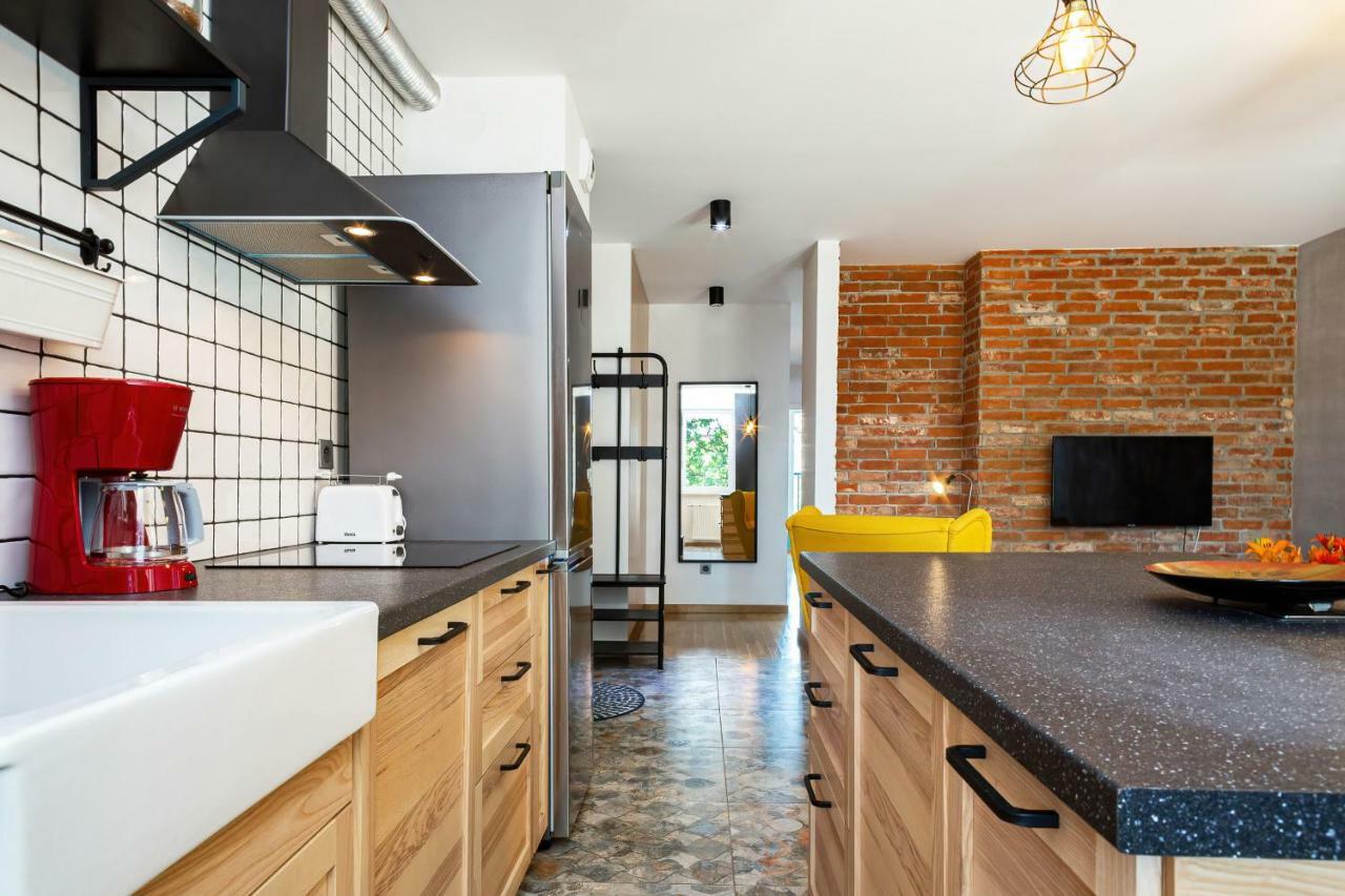 Apartment Botanic Gardens With Free Garage By Renters Wroclaw
