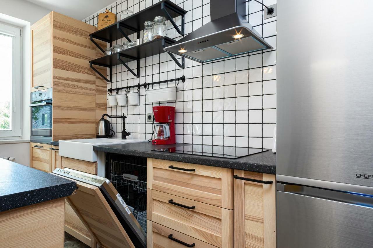 Apartment Botanic Gardens With Free Garage By Renters