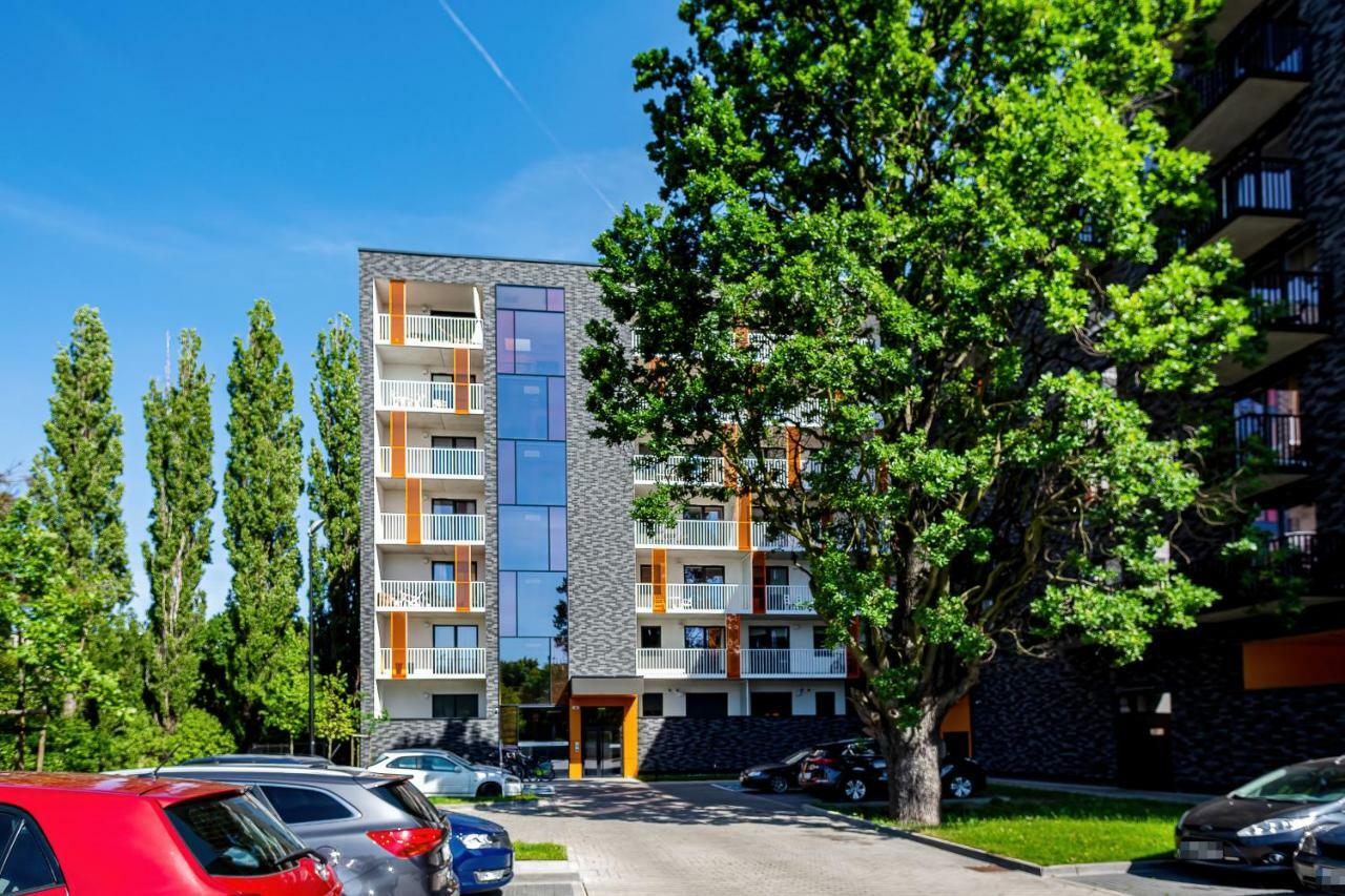 Botanic Gardens With Free Garage By Renters
