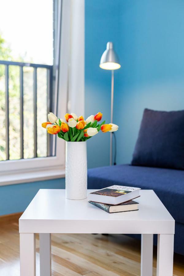 Botanic Gardens With Free Garage By Renters Apartment *